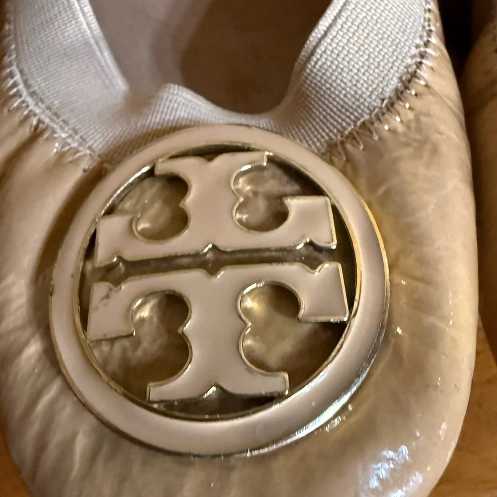 Tory Burch Beige Leather Ballet Flats with Gold Logo